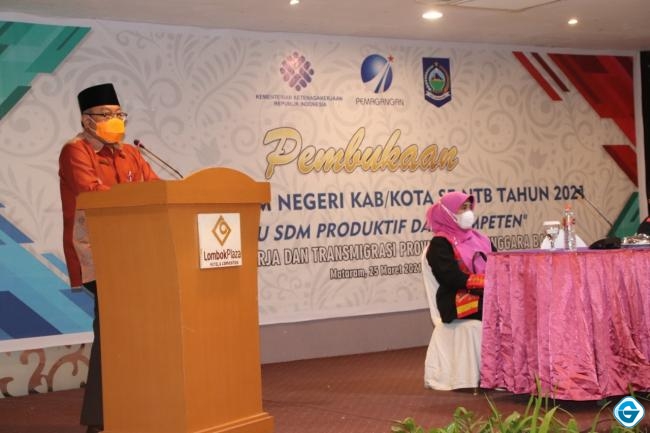 Hadapi Persaingan Pasar Bebas, Sekda NTB Ingatkan Peserta Magang Serius Asah Kemampuan